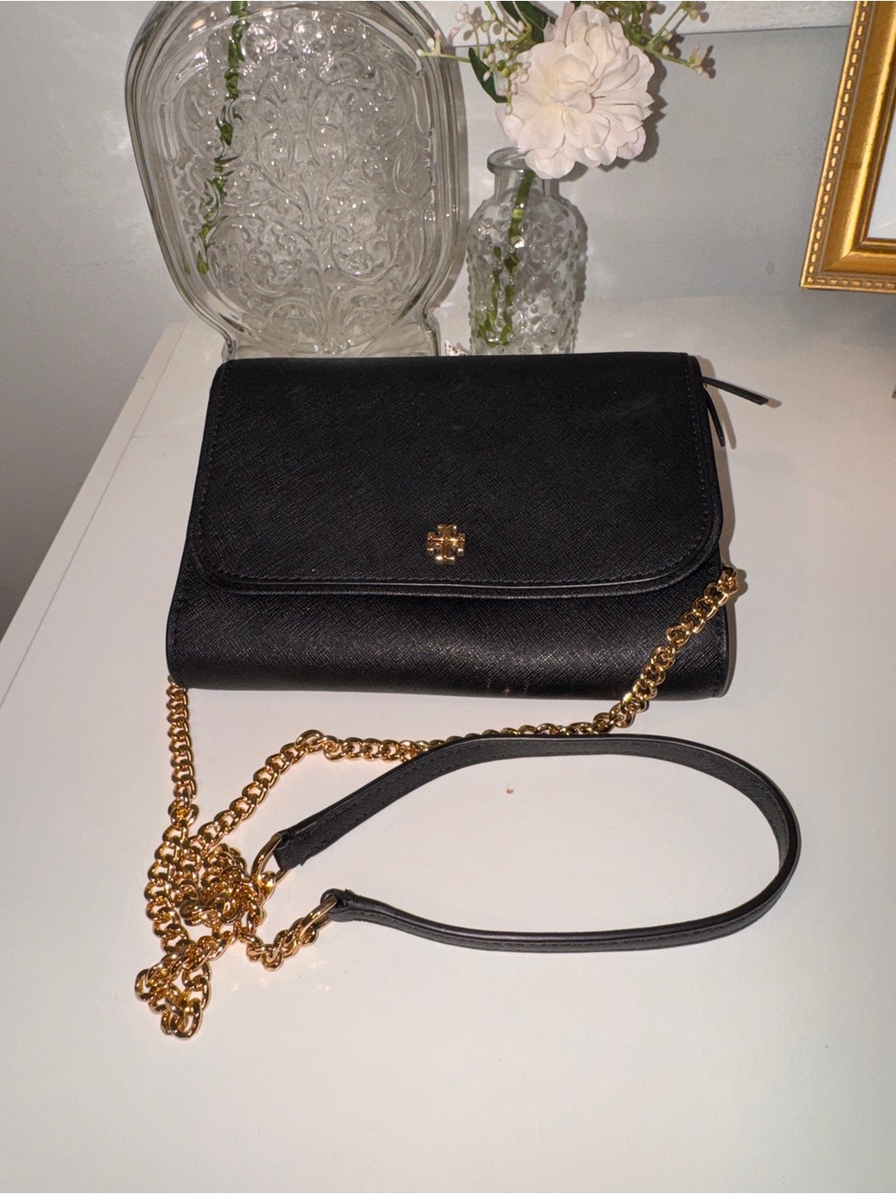 Tory Burch Black Pebbled Leather Crossbody with Gold Hardware - Picture 2 of 5